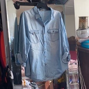 BLUE JEAN BUTTON DOWN